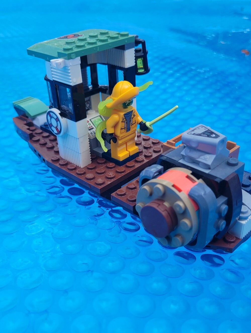 Lego Minifigure Captain Jonas (Possessed / Ghost version) hs007